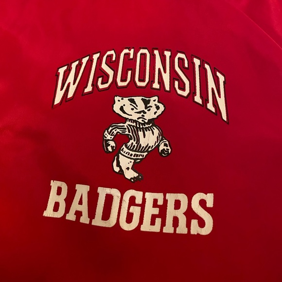 Vintage Wisconsin Badgers Chalk Line Satin Bomber Jacket - Picture 2 of 4